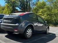 Gebraucht Ford Focus 90 PS (66 kW) 2006 Grau Coupé