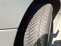 Gebraucht Peugeot 206 75 PS (55 kW) 2004 Silber Kleinwagen