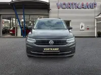 Gebraucht VW Tiguan Life 150 PS (110 kW) 2022 Uranograu SUV