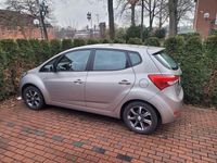 Gebraucht Hyundai ix20 Space Plus 125 PS (91 kW) 2017 Silber Kleinwagen