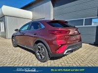 Neu Kia XCeed 150 PS (110 kW) 2026 Magma rot SUV