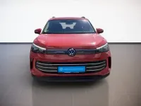 Gebraucht VW Tiguan Elegance 150 PS (110 kW) 2025 Persimmon red SUV