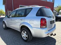 Usata SsangYong Rexton 163 CV (119 kW) 2005 Argento SUV