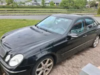Gebraucht Mercedes E320 Avantgarde 204 PS (150 kW) 2004 Schwarz Limousine