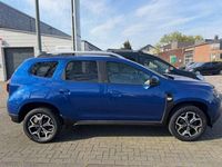 Gebraucht Dacia Duster Celebration 114 PS (83 kW) 2020 Stahlblau SUV