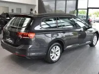 Gebraucht VW Passat 150 PS (110 kW) 2021 Grau Kombi