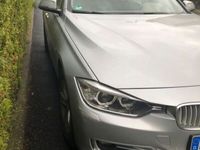 gebraucht BMW 320 i xDrive -