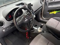 Gebraucht Mitsubishi Colt 95 PS (69 kW) 2006 Silber Limousine