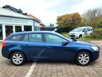 Używany Volvo V60 179 KM (131 kW) 2012 Niebieski Kombi