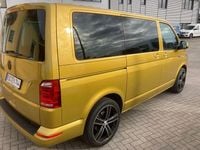 Second-hand VW T6 150 CP (110 kW) 2019 Galben Van