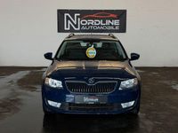 Gebraucht Skoda Octavia Ambition 150 PS (110 kW) 2015 Blau Kleinwagen