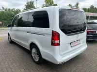 Gebraucht Mercedes V220 Edition 163 PS (119 kW) 2016 Blau Van / Kleinbus