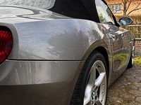 Gebraucht BMW Z4 231 PS (169 kW) 2004 Grau Cabrio