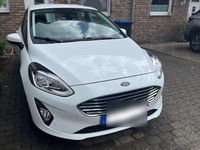 Gebraucht Ford Fiesta Titanium 101 PS (74 kW) 2018 Weiß Kleinwagen