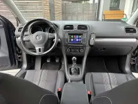 Gebraucht VW Golf VII Match 105 PS (77 kW) 2012 Blau Kleinwagen