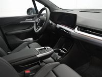 Second-hand BMW 220 Efficient Dynamics 170 CP (125 kW) 2024 Gri Monovolum