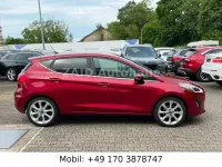 Gebraucht Ford Fiesta Titanium 101 PS (74 kW) 2018 Rot Kleinwagen
