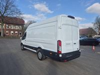 Gebraucht Ford Transit Trend 131 PS (96 kW) 2022 Weiß Limousine