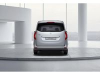 Gebraucht Mercedes T180 85 PS (62 kW) 2022 Helvinsilber metallic Van / Kleinbus