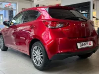 Gebraucht Mazda 2 Kizoku 90 PS (66 kW) 2021 Rot Limousine