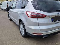 Usado Ford S-MAX Trend 190 HP (139 kW) 2020 Prateado Monovolume