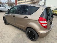 Gebraucht Mercedes A160 82 PS (60 kW) 2006 Gold Kleinwagen