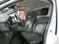 Gebraucht Renault Trafic Komfort 110 PS (80 kW) 2023 Mineral  weiß Van / Kleinbus