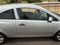 Gebraucht Opel Corsa 60 PS (44 kW) 2009 Silber Kleinwagen