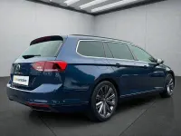 Gebraucht VW Passat 200 PS (147 kW) 2023 Blau Kombi