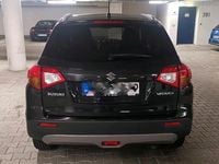 Gebraucht Suzuki Vitara 120 PS (88 kW) 2017 Schwarz SUV