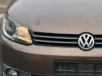 Gebraucht VW Touran 105 PS (77 kW) 2012 Braun Van / Kleinbus