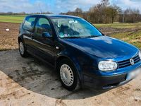 Gebraucht VW Golf IV 75 PS (55 kW) 2002 Blau Kleinwagen