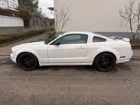 Second-hand Ford Mustang 213 CP (156 kW) 2006 Alb Coupe