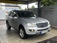 Gebraucht Mercedes ML320 224 PS (164 kW) 2005 Silber SUV