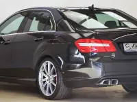Gebraucht Mercedes E63 AMG AMG 557 PS (409 kW) 2011 Schwarz Limousine