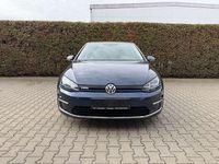 Gebraucht VW e-Golf 85 kW (116 PS) 2016 Night blue metallic Kleinwagen