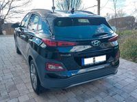 gebraucht Hyundai Kona ELEKTRO 150kW - Style Paket