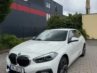 Gebraucht BMW 118 Sport Line 150 PS (110 kW) 2021 Weiß Kleinwagen