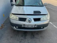 Gebraucht Renault Mégane GrandTour 83 PS (61 kW) 2004 Silber Kombi