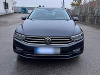 Gebraucht VW Passat 150 PS (110 kW) 2021 Braun Kombi