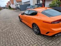 Gebraucht Kia Stinger 366 PS (269 kW) 2021 Orange Kleinwagen