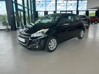 Gebraucht Peugeot 208 Active 82 PS (60 kW) 2016 Schwarz Kleinwagen