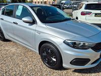 Usado Fiat Tipo Pop 95 CV (69 kW) 2019 Plateado Berlina