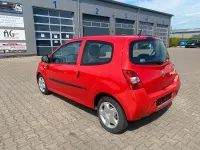 Usata Renault Twingo 75 CV (55 kW) 2011 Rosso Utilitaria