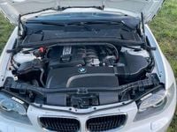 Gebraucht BMW 120 Cabriolet Performance 170 PS (125 kW) 2009 Weiß Cabrio