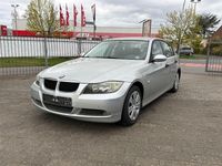 Gebraucht BMW 318 129 PS (94 kW) 2005 Silber Limousine