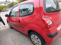 Second-hand Renault Twingo 60 CP (44 kW) 2009 Roșu Hatchback