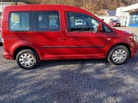 Gebraucht VW Caddy Trendline 102 PS (75 kW) 2013 Rot Van / Kleinbus
