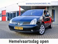 Gebraucht Renault Vel Satis Expression 163 PS (119 kW) 2003 Grün Kleinwagen