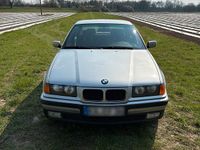 Second-hand BMW 320 150 CP (110 kW) 1996 Argintiu Berlinǎ
